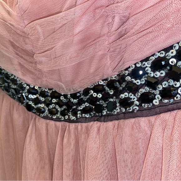 Francesca’s trixxi vintage rose blush strapless dress black & silver gem waist - Picture 5 of 12